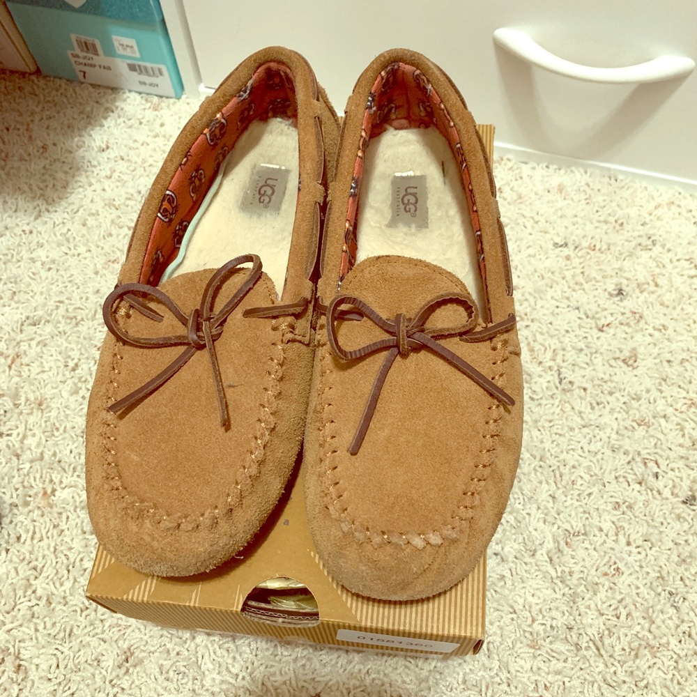 Ugg Ryder moccasins chestnut